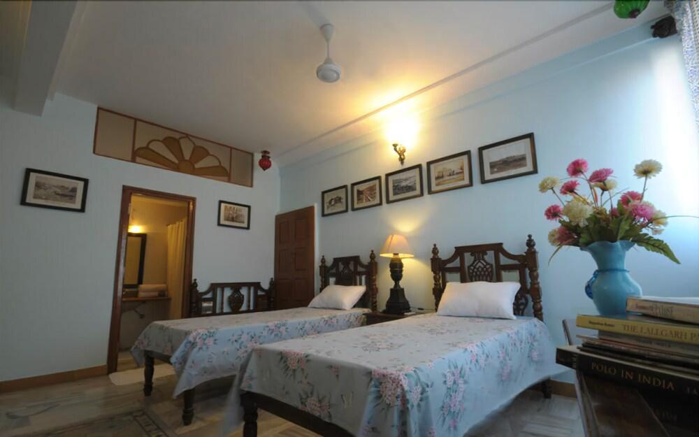 होटल Haveli Pal 3*