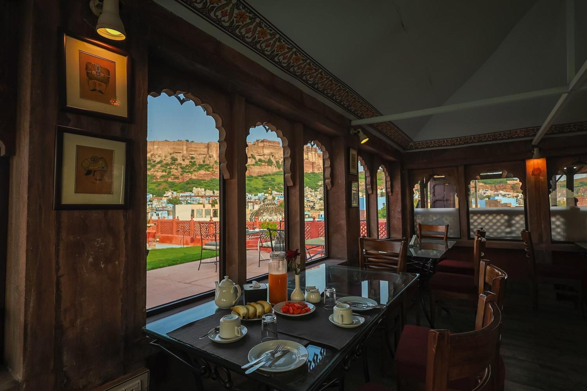 Haveli Pal Hotel 3*