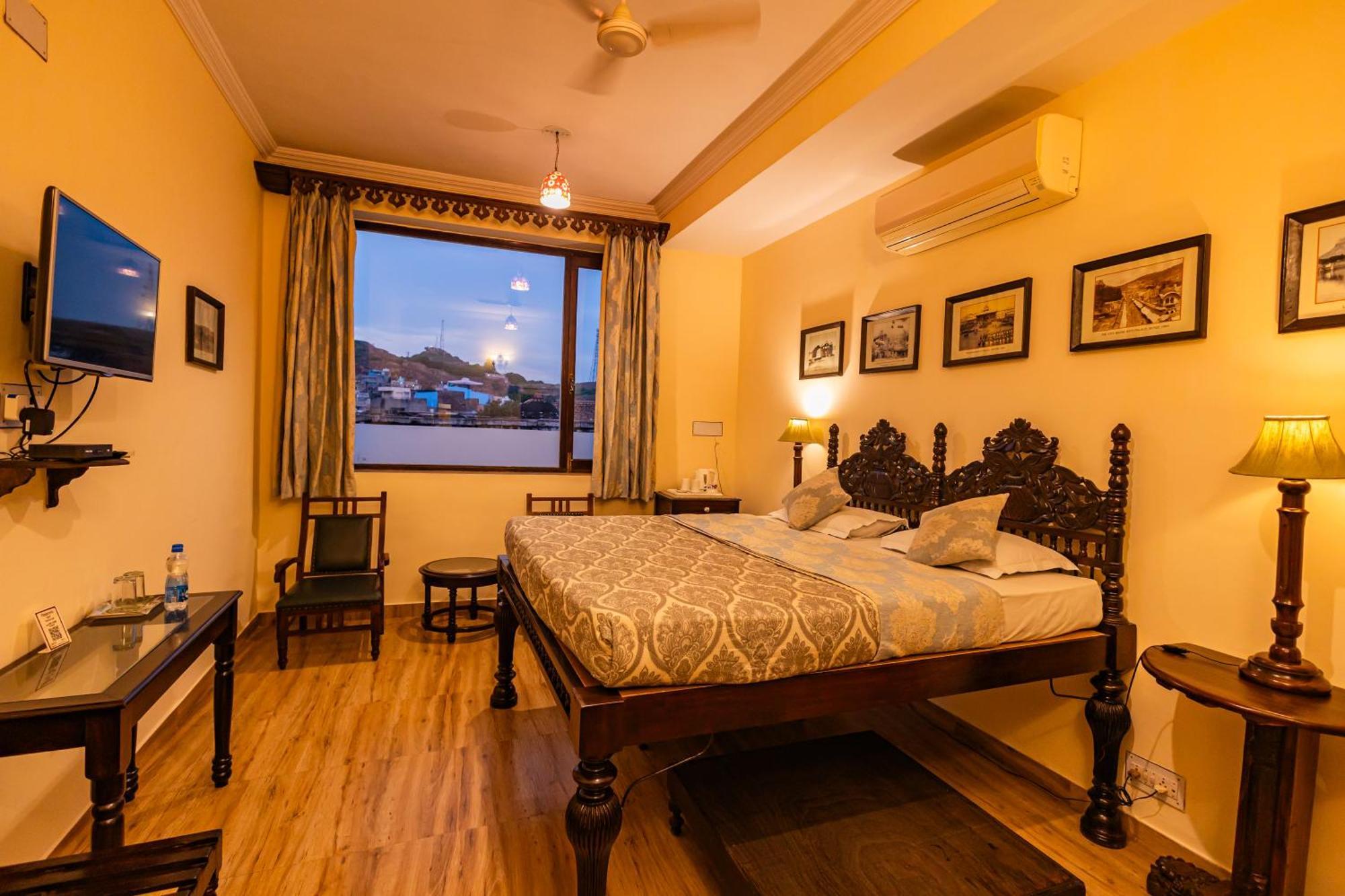 Hotel Haveli Pal 3*